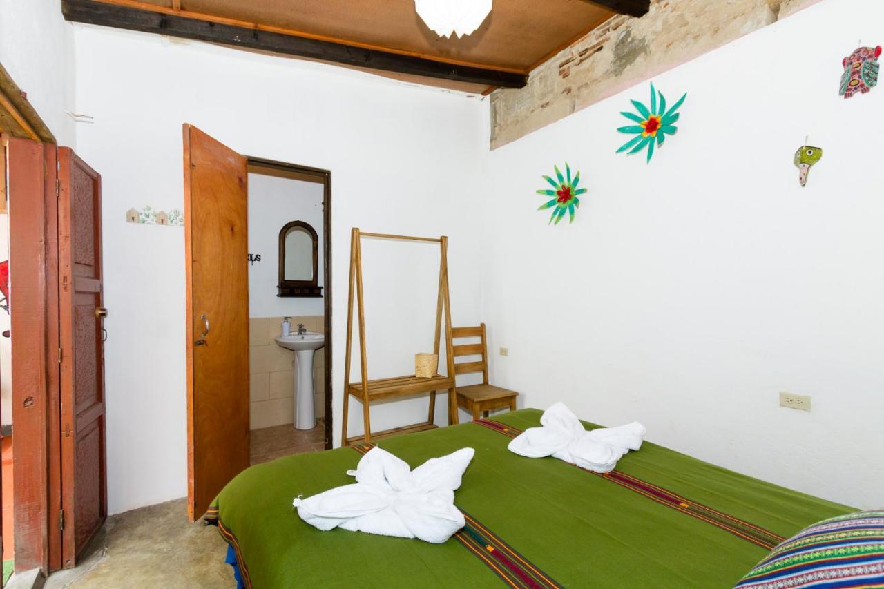 Casa Tamarindo Bed & Breakfast Antigua Exterior photo