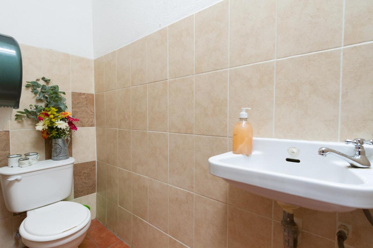 Casa Tamarindo Bed & Breakfast Antigua Exterior photo