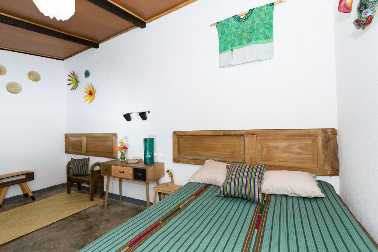 Casa Tamarindo Bed & Breakfast Antigua Exterior photo