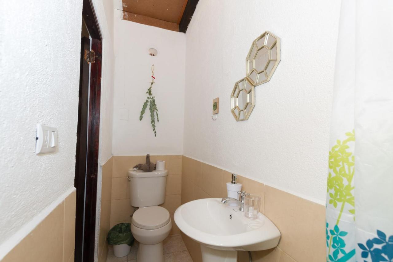 Casa Tamarindo Bed & Breakfast Antigua Exterior photo
