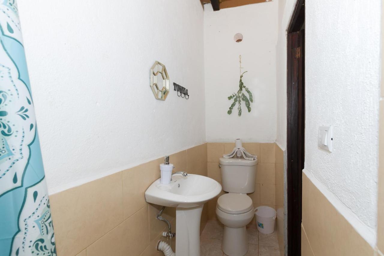 Casa Tamarindo Bed & Breakfast Antigua Exterior photo